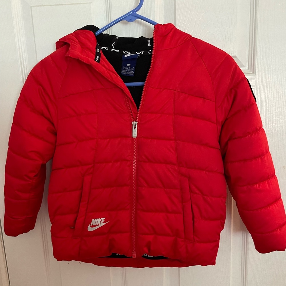 Kids Nike coat. Size 6